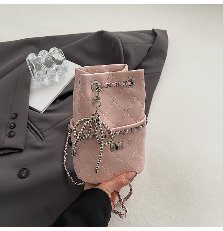 Niche design 2025 spring new bucket chain bag casual shoulder crossbody exquisite cute Korean version of women s bag
Niche design 2025 spring new bucket chain bag casual shoulder crossbody exquisite cute Korean version of women s bag