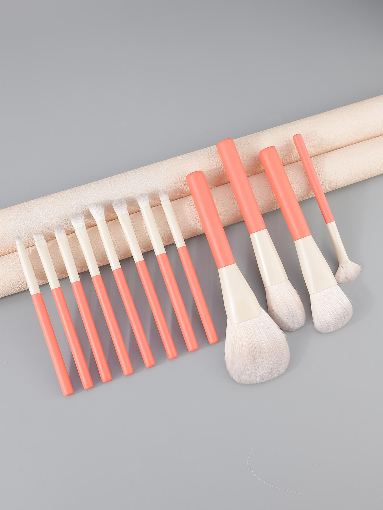 New 12-Piece Red and White Striped Summer Makeup Brush Set, Including Eye Shadow, Loose Powder, Eyeliner, and Fan-Shaped Makeup
New 12-Piece Red and White Striped Summer Makeup Brush Set, Including Eye Shadow, Loose Powder, Eyeliner, and Fan-Shaped Makeup