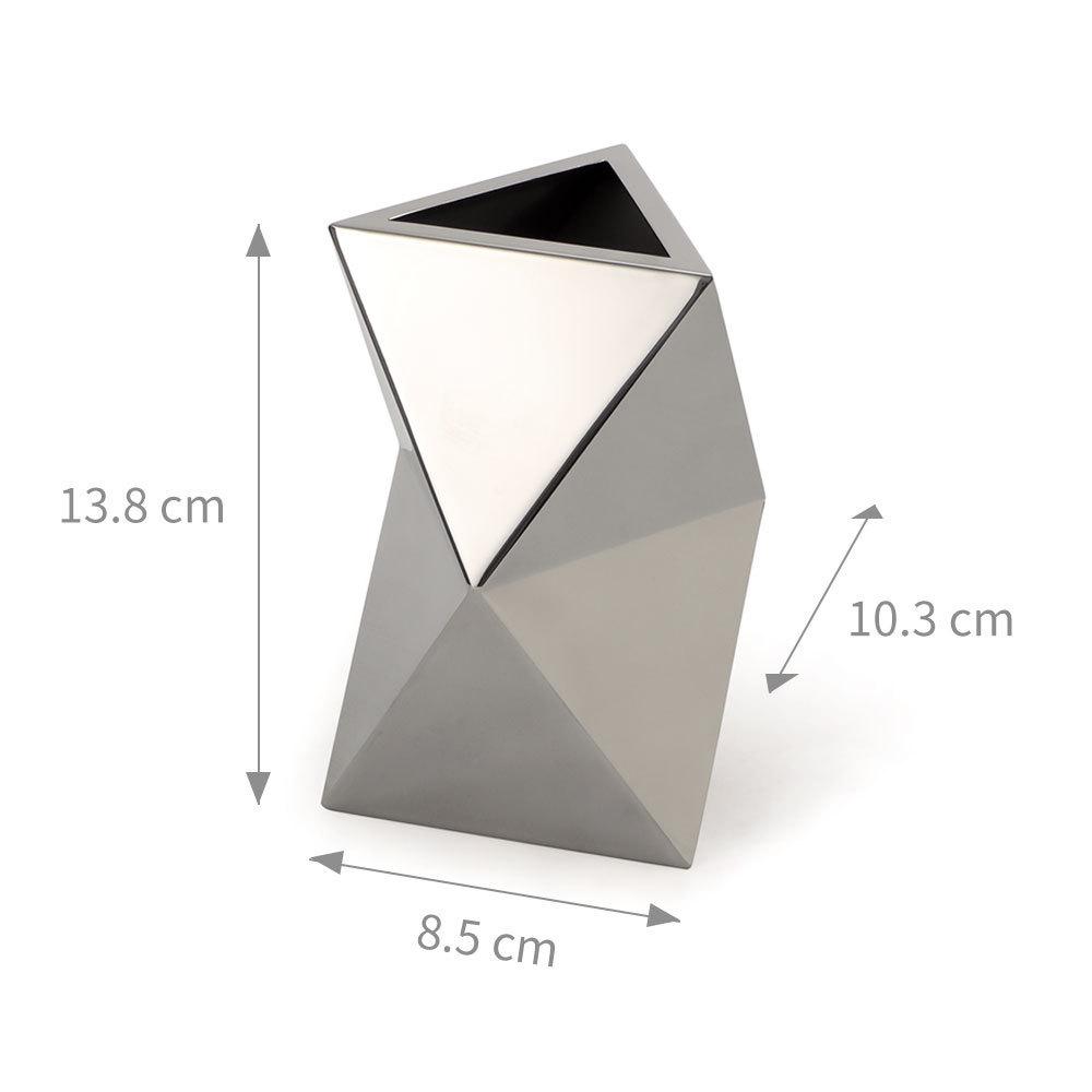 Creative Rhombus Cross Stainless Steel Vase - Mirror Polished Decorative Ornament 13.8*8.5*10.3 cm
Creative Rhombus Cross Stainless Steel Vase - Mirror Polished Decorative Ornament 13.8*8.5*10.3 cm