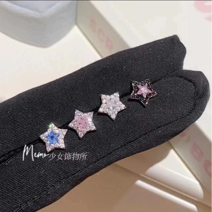 Super flash full drill niche high-end feeling star flat bottom titanium steel earbone stud чорний
Super flash full drill niche high-end feeling star flat bottom titanium steel earbone stud чорний