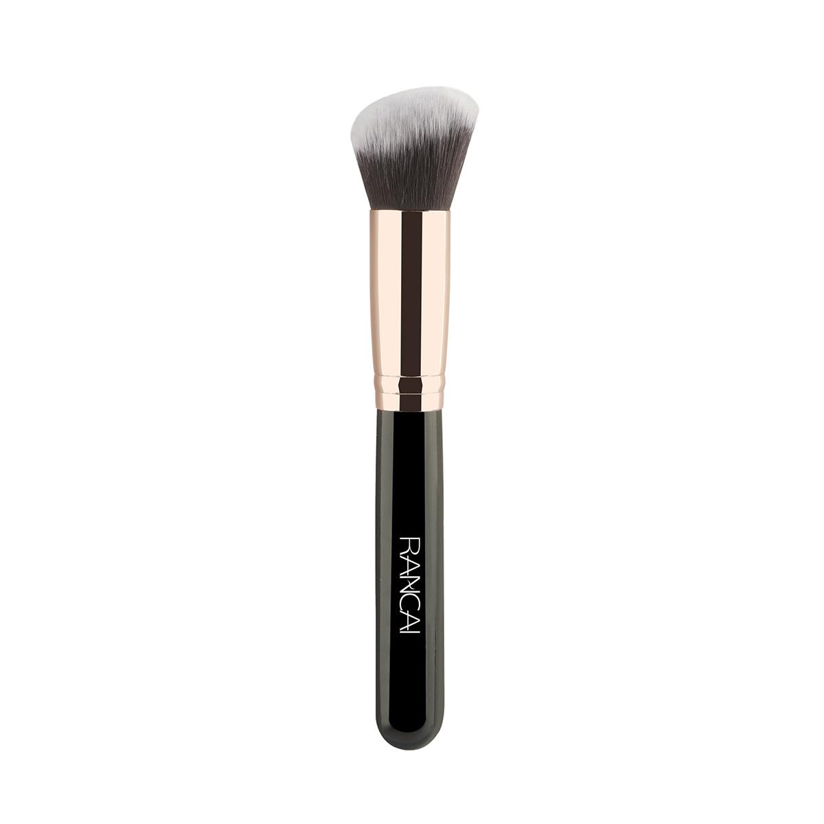 New single oblique head foundation brush, soft honey brush, loose powder brush, multi-functional makeup and beauty tool
New single oblique head foundation brush, soft honey brush, loose powder brush, multi-functional makeup and beauty tool