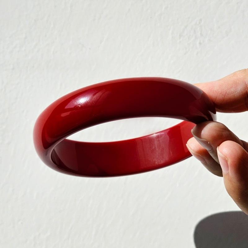 Fashion New Exaggerated Personality Bracelet Transparent Red Resin Bracelet For Women Overlay Jewelry Accessories
Fashion New Exaggerated Personality Bracelet Transparent Red Resin Bracelet For Women Overlay Jewelry Accessories