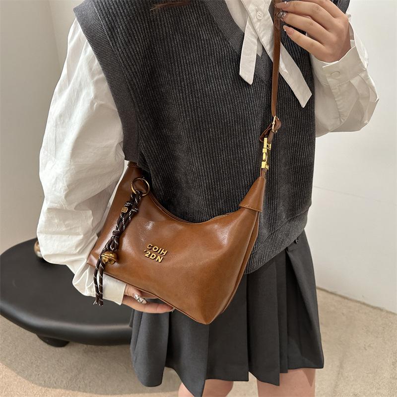 Winter new clutch bag shoulder bag messenger bag texture solid color Without pendant чорний
Winter new clutch bag shoulder bag messenger bag texture solid color Without pendant чорний