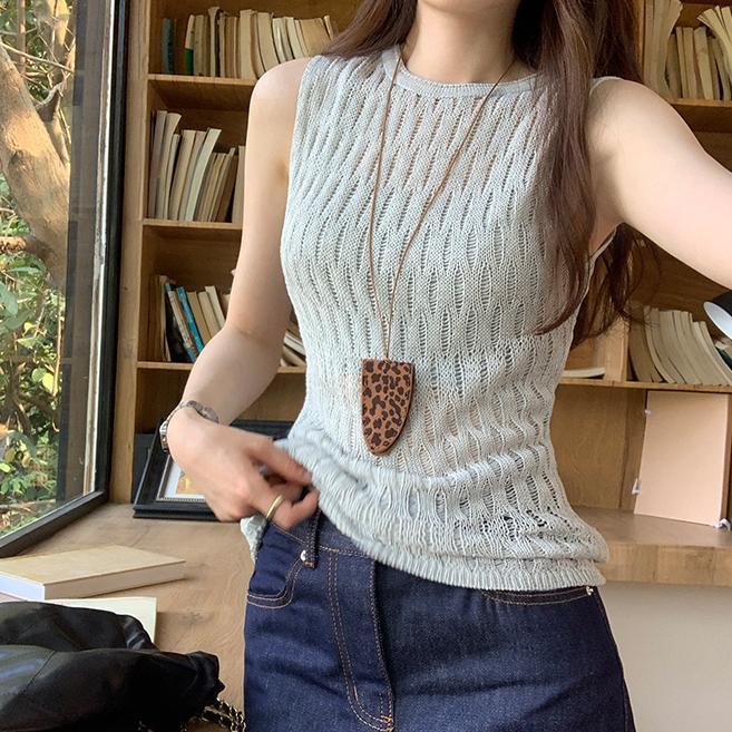 Вязаный жилет женский, нерегулярный дизайн, верхняя одежда, лето, ажурный, слегка просвечивающий, с круглым вырезом one size серый
Вязаный жилет женский, нерегулярный дизайн, верхняя одежда, лето, ажурный, слегка просвечивающий, с круглым вырезом one size серый