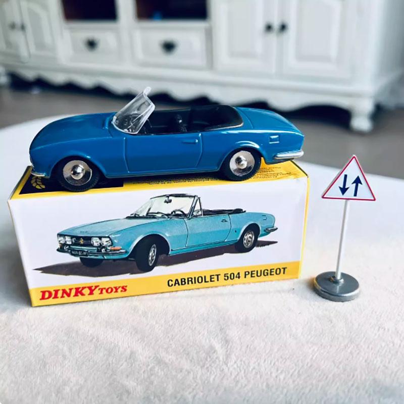 Diecast Alloy 1/43 Dinky Cabriolet 504 Convertible Sports Car Model Display Metal Classic Vehicle Adult Collection Toy
Diecast Alloy 1/43 Dinky Cabriolet 504 Convertible Sports Car Model Display Metal Classic Vehicle Adult Collection Toy