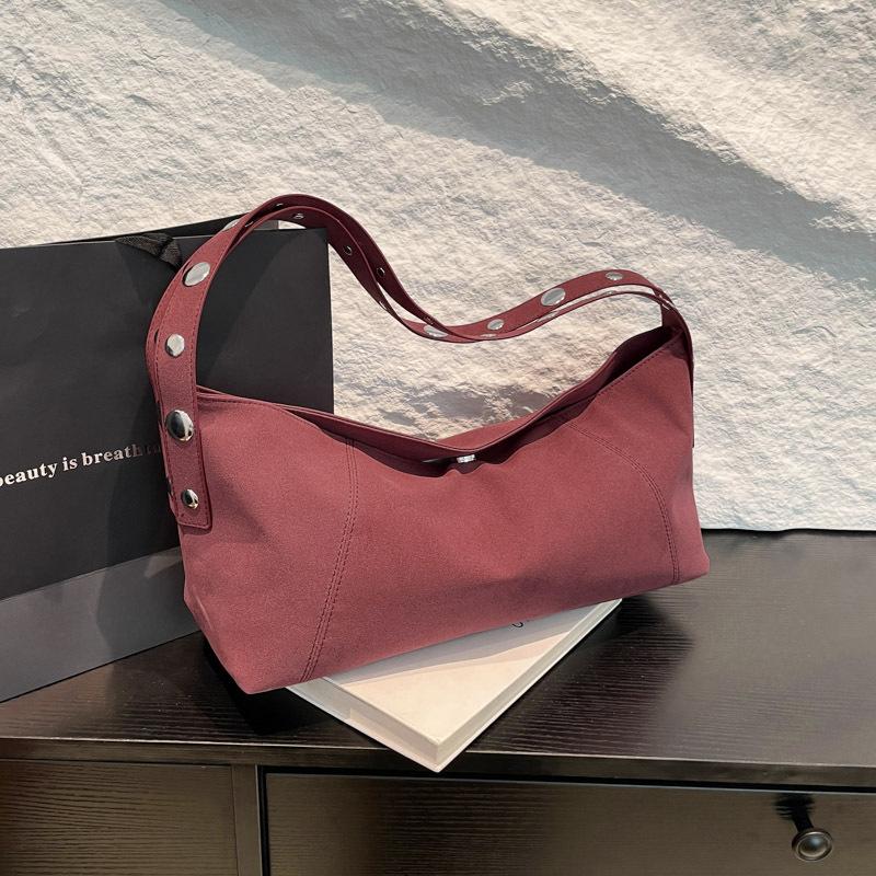 Модная простая большая сумка большой вместимости 2025 новый тренд сумка через плечо повседневная текстура сумка под мышкой красный
Модная простая большая сумка большой вместимости 2025 новый тренд сумка через плечо повседневная текстура сумка под мышкой красный