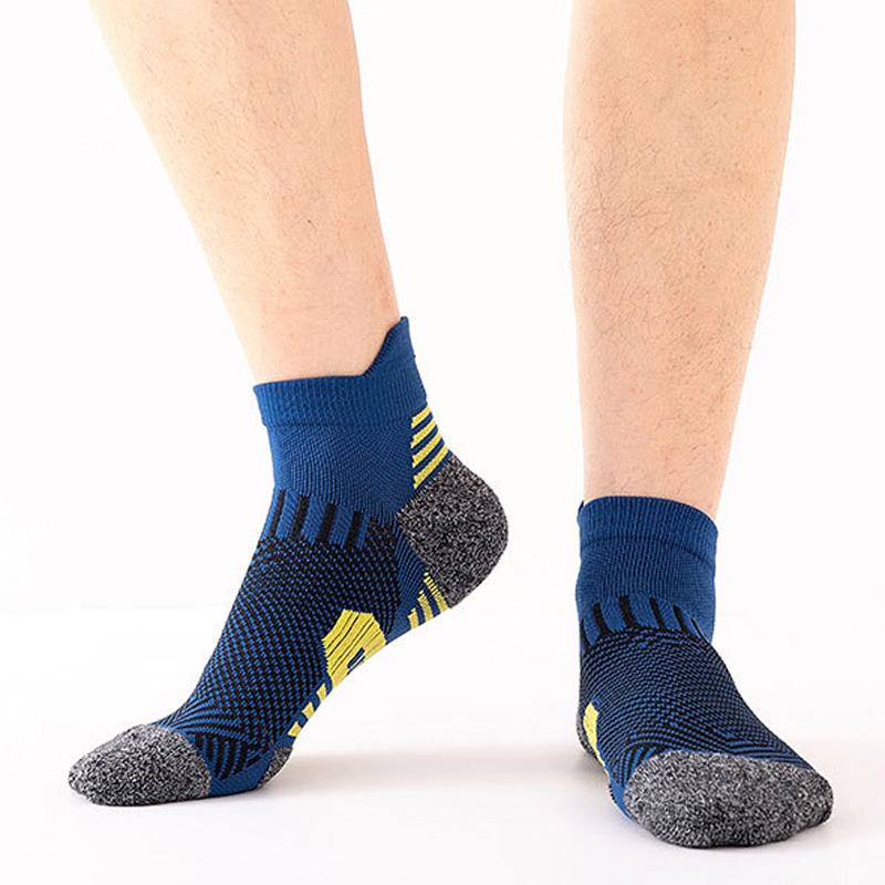 1 Pair Mens Ankle Socks Short Athletic Running Low Cut Socks With Moisture Wicking & Cushioned Suppor Mountaineering Bottom Looped Socks EU38-43 синій
1 Pair Mens Ankle Socks Short Athletic Running Low Cut Socks With Moisture Wicking & Cushioned Suppor Mountaineering Bottom Looped Socks EU38-43 синій