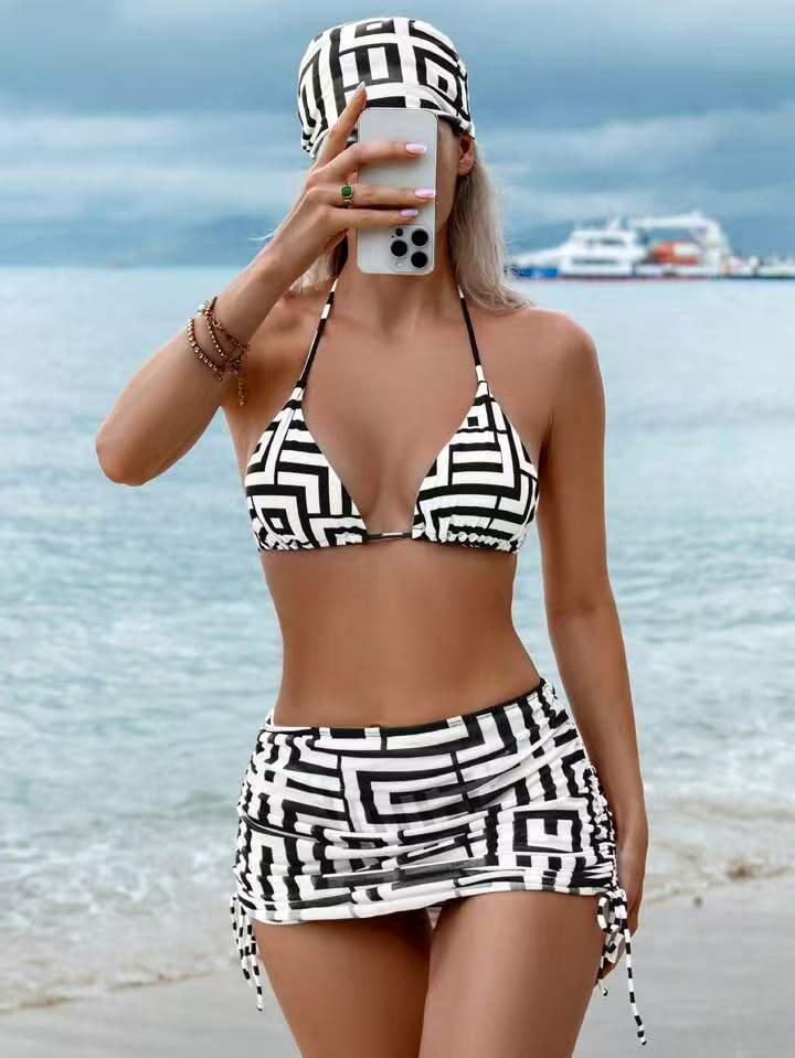 2025 European & American Four-Piece Print Bikini Set: Sexy Lace-Up Women s Swimwear S белый/чёрный
2025 European & American Four-Piece Print Bikini Set: Sexy Lace-Up Women s Swimwear S белый/чёрный