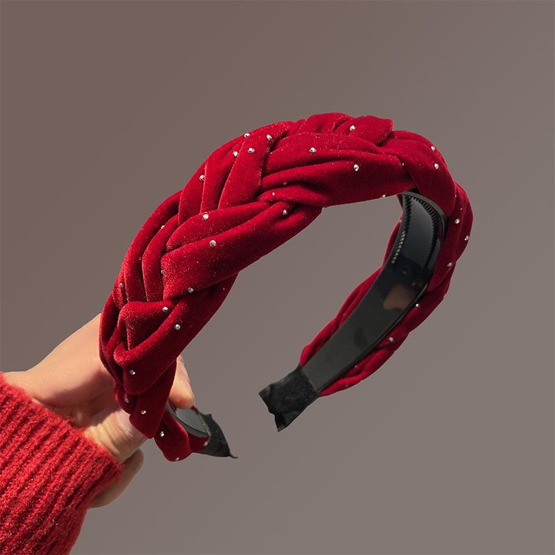 Velvet Rhinestone Ruched Wide Band Braided Headband - Retro New Year Influencer Style
Velvet Rhinestone Ruched Wide Band Braided Headband - Retro New Year Influencer Style