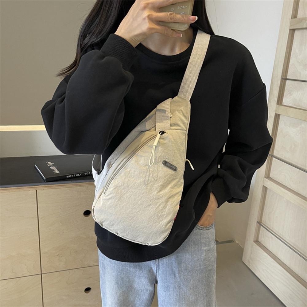 Oxford Cloth Women Chest Bag Zipper Droplet Shaped Crossbody Bag Sports Shoulder Bag Outdoor чорний
Oxford Cloth Women Chest Bag Zipper Droplet Shaped Crossbody Bag Sports Shoulder Bag Outdoor чорний