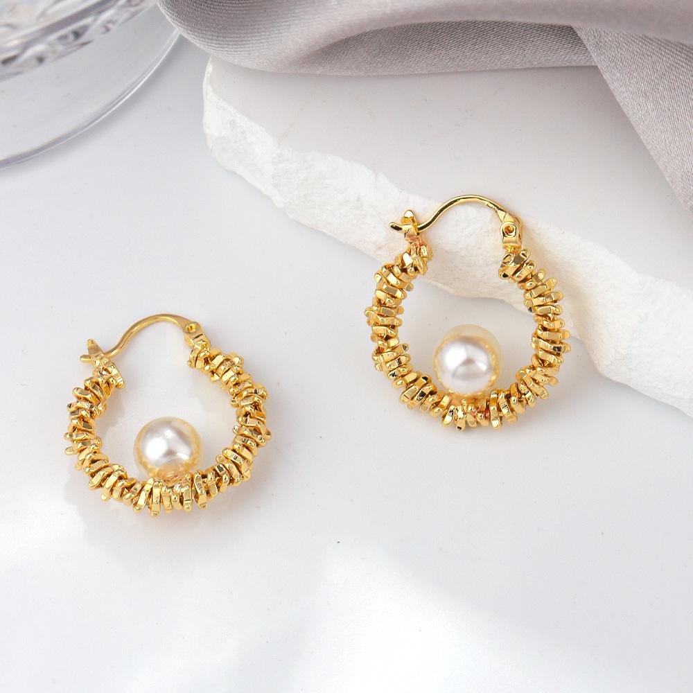 Light Luxury Pearl Earrings for Women - Niche Design Ear Cuffs & Exaggerated Hoop Styles for All Face Shapes
Light Luxury Pearl Earrings for Women - Niche Design Ear Cuffs & Exaggerated Hoop Styles for All Face Shapes