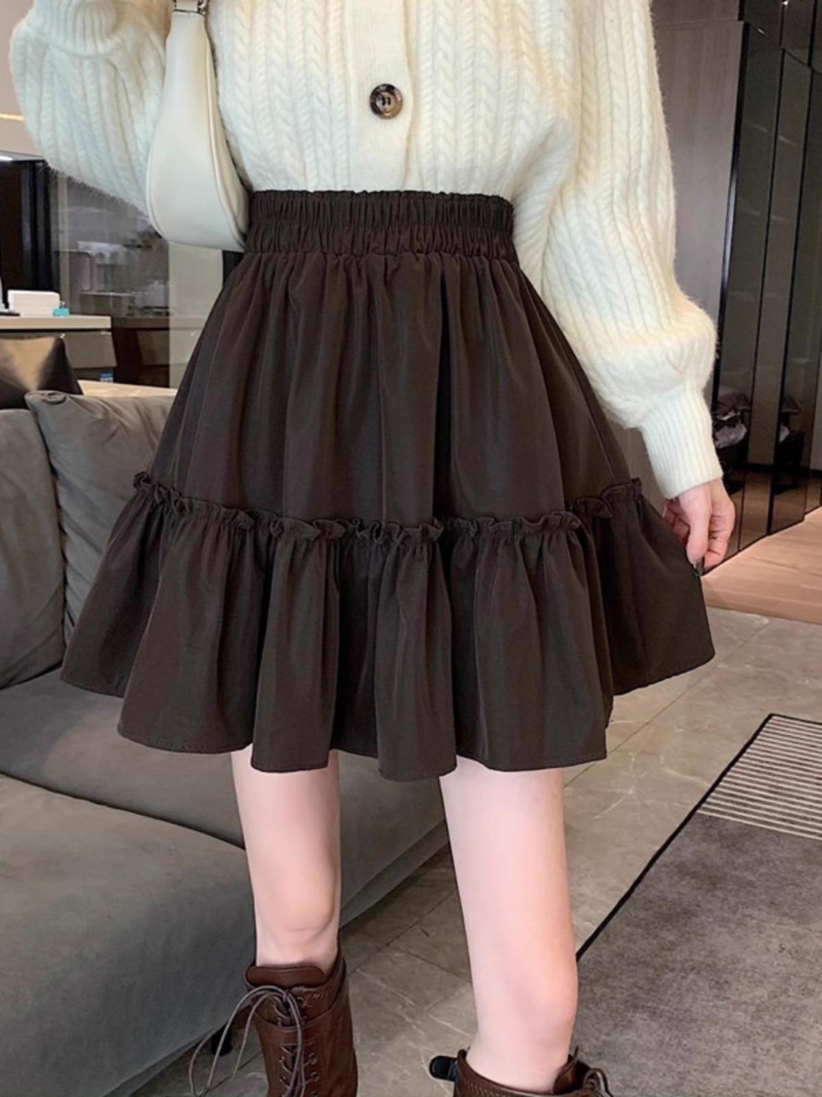 Women s Spring 2025 A-Line Midi Skirt - High-Waisted, Slimming, Petite Fluffy Cake Design XL
Women s Spring 2025 A-Line Midi Skirt - High-Waisted, Slimming, Petite Fluffy Cake Design XL