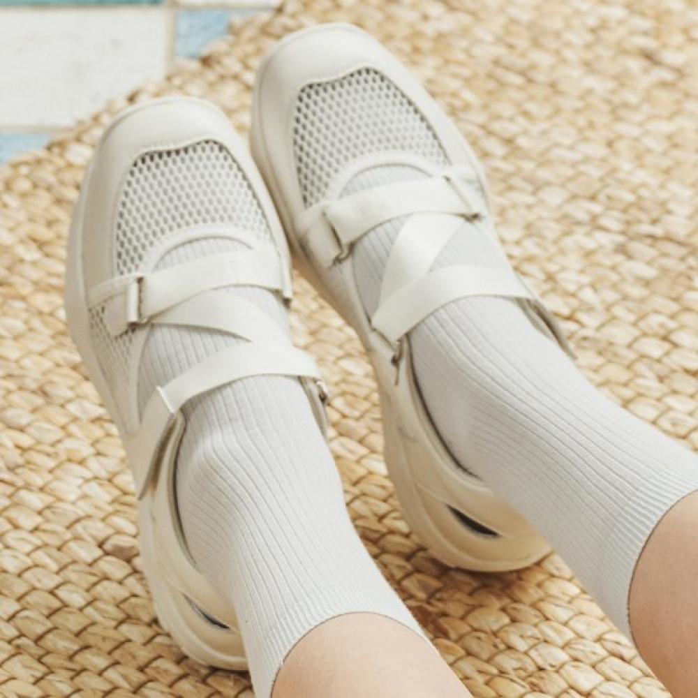 Elizabeth Stewart Summer Sneakers Mesh Strap Ebal157353 blacks/230
Elizabeth Stewart Summer Sneakers Mesh Strap Ebal157353 blacks/230