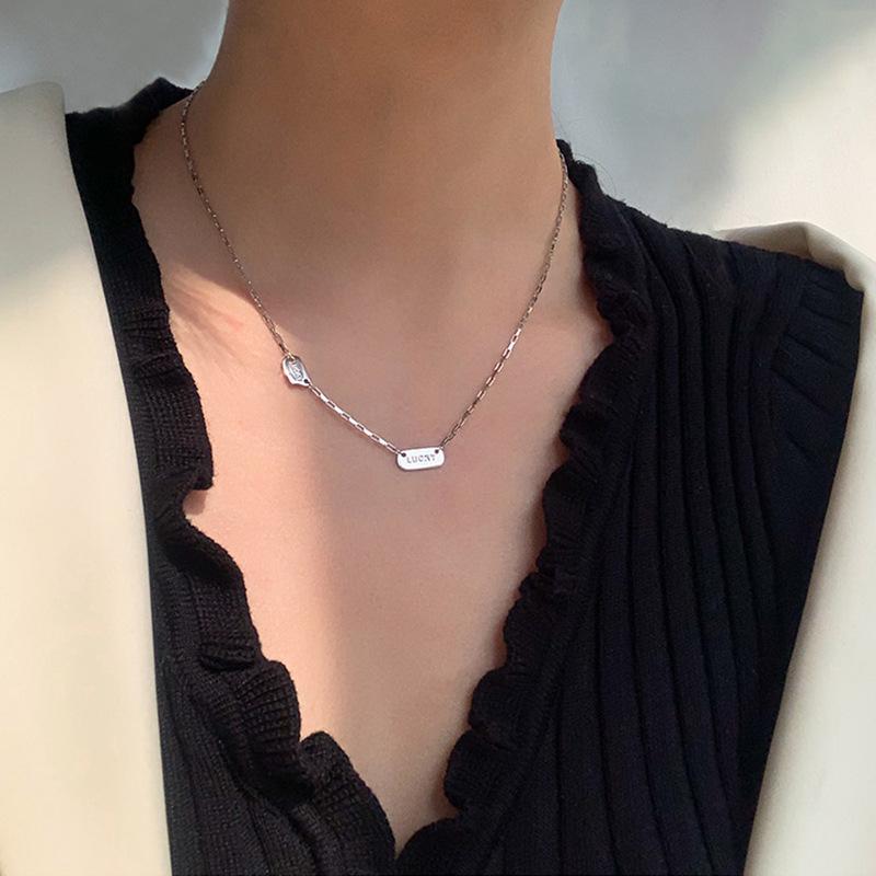 925 Sterling Silver Lucky Letter Necklace Simple Personality Women Pendant Choker Birthday Gift for Friends Exquisite Jewelry платиновый
925 Sterling Silver Lucky Letter Necklace Simple Personality Women Pendant Choker Birthday Gift for Friends Exquisite Jewelry платиновый