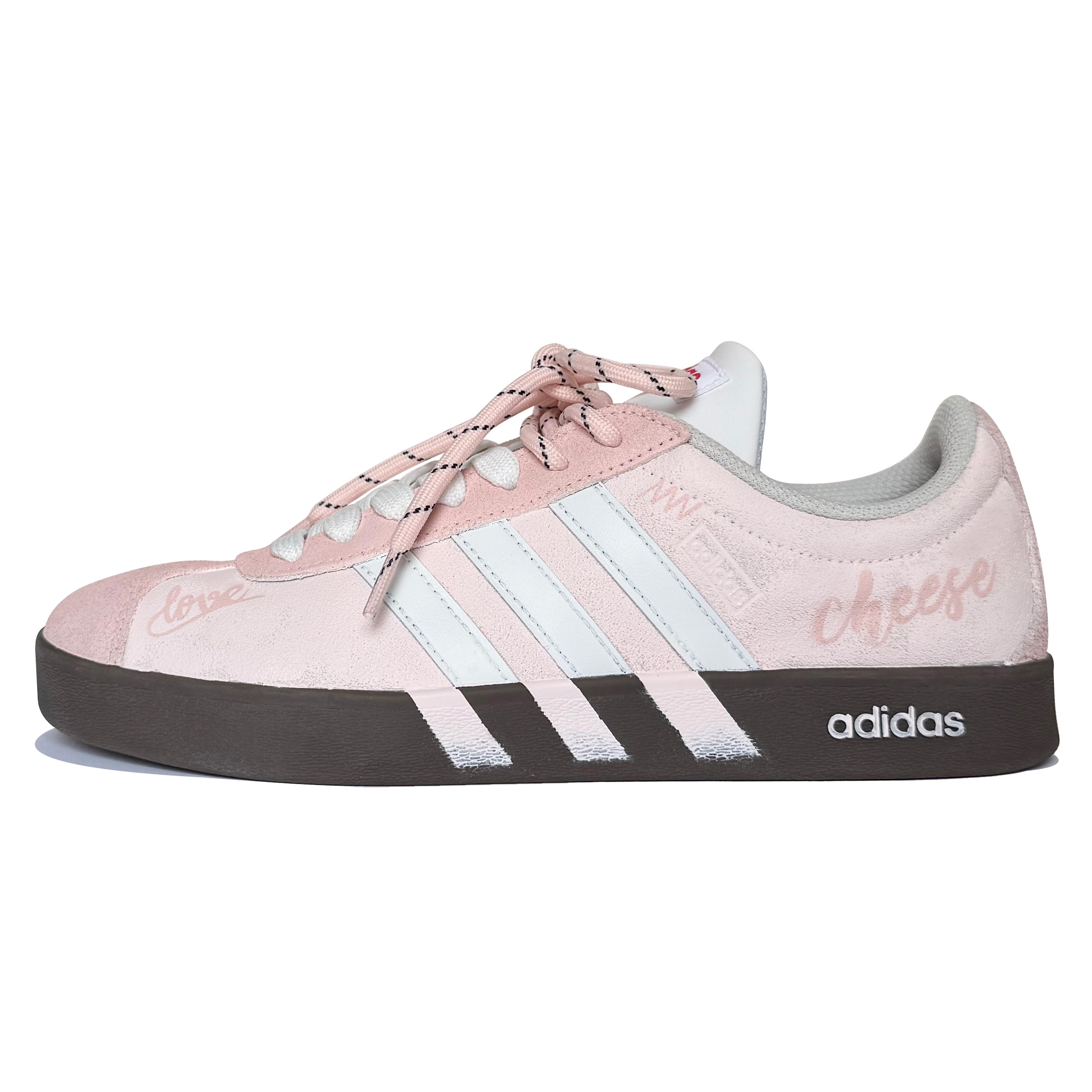 Adidas VL COURT 2.0 Foamy Cheeses Cushioning Low top Skateboard Shoes Unisex Pink HQ1802(TeamK-) 36⅔
Adidas VL COURT 2.0 Foamy Cheeses Cushioning Low top Skateboard Shoes Unisex Pink HQ1802(TeamK-) 36⅔
