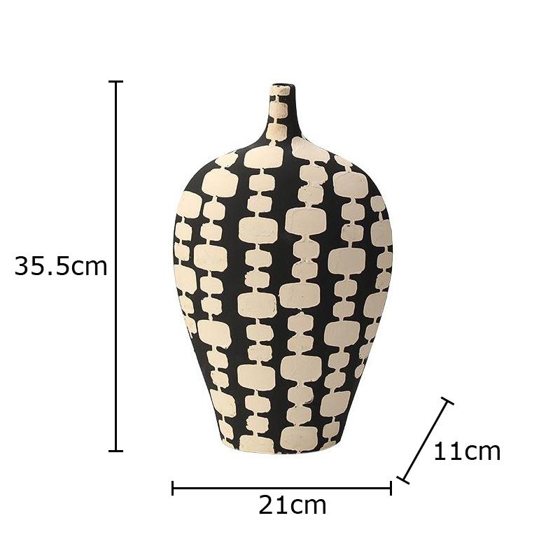 Black and White Grid Ceramic Vase Plant Pots Table Decoration Artificial Flower Decorative Flowers Arrangement Floral Vases
Black and White Grid Ceramic Vase Plant Pots Table Decoration Artificial Flower Decorative Flowers Arrangement Floral Vases