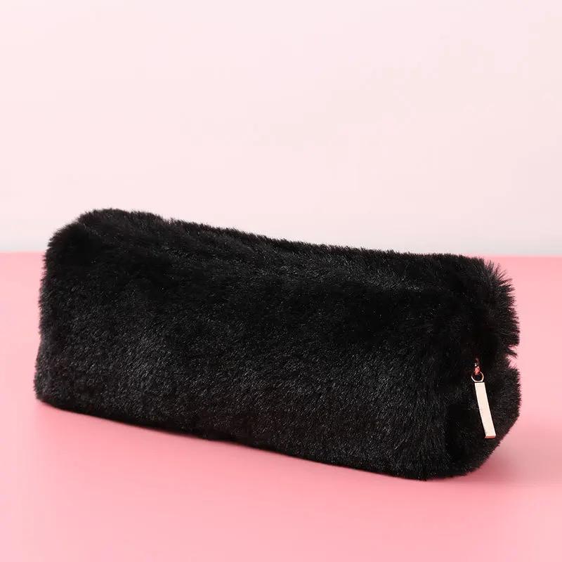 Version of The New Creative Pencil Box Small Fresh Cute Girl Fluffy Square Octagonal Pen Bag Girl Heart Students Simple чорний
Version of The New Creative Pencil Box Small Fresh Cute Girl Fluffy Square Octagonal Pen Bag Girl Heart Students Simple чорний