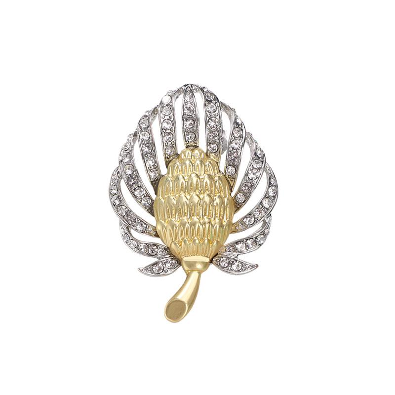 Vintage Classic Crystal Alloy Leaves Brooch Pin For Women Men High-end Simple Design Personal Leaf Palace Style Badges Corsages
Vintage Classic Crystal Alloy Leaves Brooch Pin For Women Men High-end Simple Design Personal Leaf Palace Style Badges Corsages