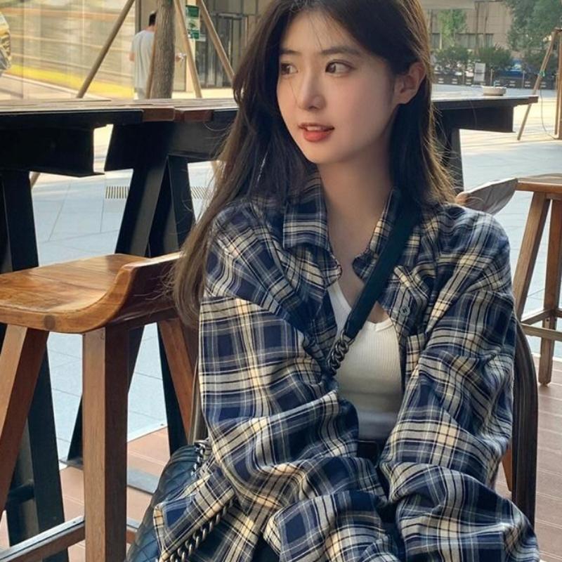 Американская ретро милая крутая клетчатая рубашка с длинными рукавами для женщин, весенне-осенняя свободная куртка-рубашка 2XL темно-синий
Американская ретро милая крутая клетчатая рубашка с длинными рукавами для женщин, весенне-осенняя свободная куртка-рубашка 2XL темно-синий