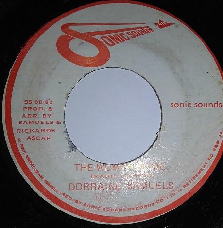 7inch Record DORRAINE SAMUELS The Woman In Me NONE Sonic Sounds Jamaica SoulFunk Used
7inch Record DORRAINE SAMUELS The Woman In Me NONE Sonic Sounds Jamaica SoulFunk Used