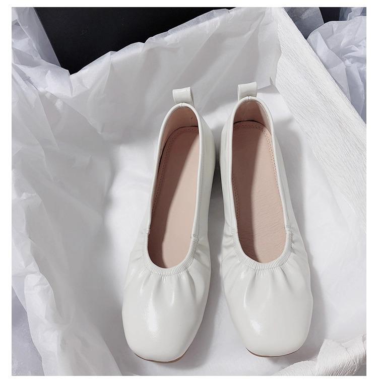 Huge soft and comfortable~ Leather flat shoes Korean version simple and versatile round head Doudou temperament shallow mouth single shoes lazy sho 43 белый
Huge soft and comfortable~ Leather flat shoes Korean version simple and versatile round head Doudou temperament shallow mouth single shoes lazy sho 43 белый