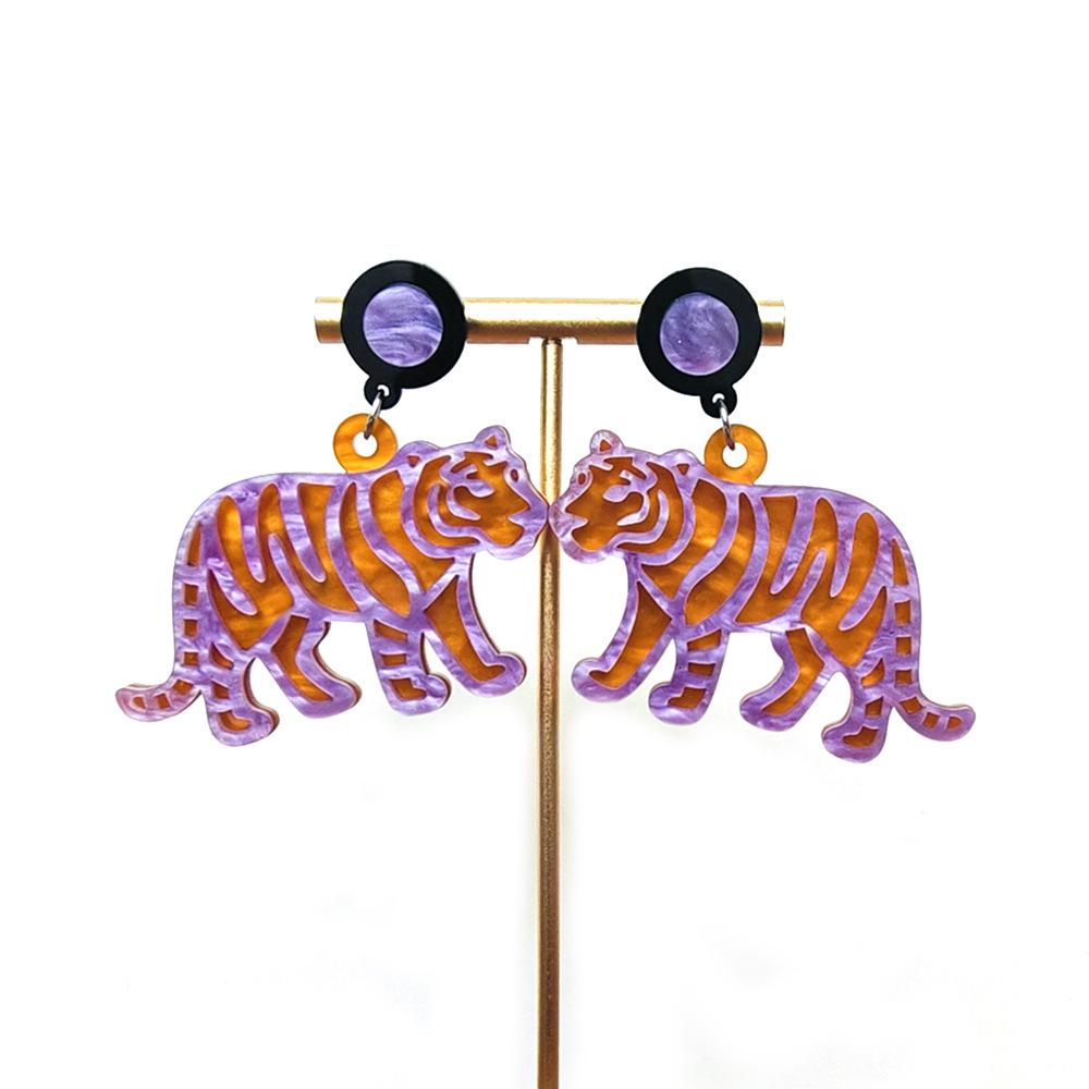 Retro Hip-Hop Multicolor Acrylic Tiger Stud Earrings
Retro Hip-Hop Multicolor Acrylic Tiger Stud Earrings