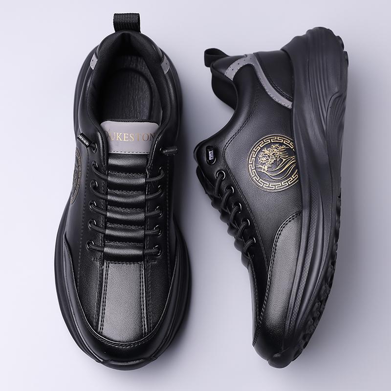 Men s Casual Sports Shoes with A Business Style Lightweight and Non Slip Suitable for Business Trips and Outdoor Travel 38
Men s Casual Sports Shoes with A Business Style Lightweight and Non Slip Suitable for Business Trips and Outdoor Travel 38