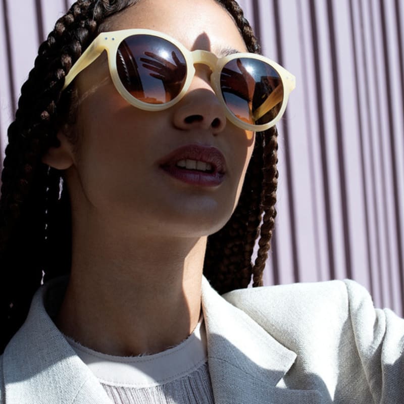 IZIPIZI Oversized Pantos Sunglasses #M Daydream Concept Glossy Ivory
IZIPIZI Oversized Pantos Sunglasses #M Daydream Concept Glossy Ivory