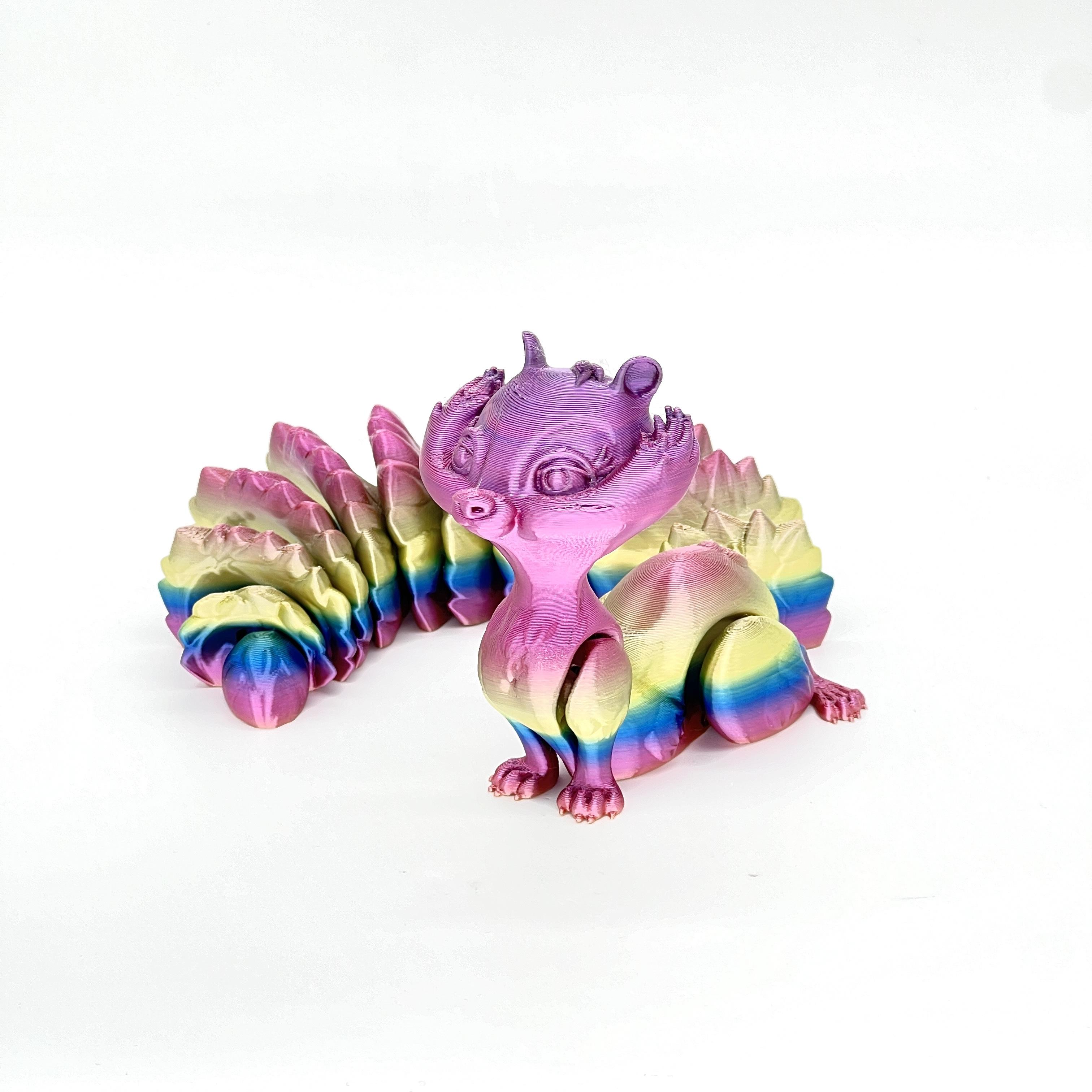 Игрушка 3D с принтом белки, шарнирная, свободно качающаяся, настраиваемая поза, украшение для рабочего стола, подарок Rainbow,15CM/5.91in
Игрушка 3D с принтом белки, шарнирная, свободно качающаяся, настраиваемая поза, украшение для рабочего стола, подарок Rainbow,15CM/5.91in