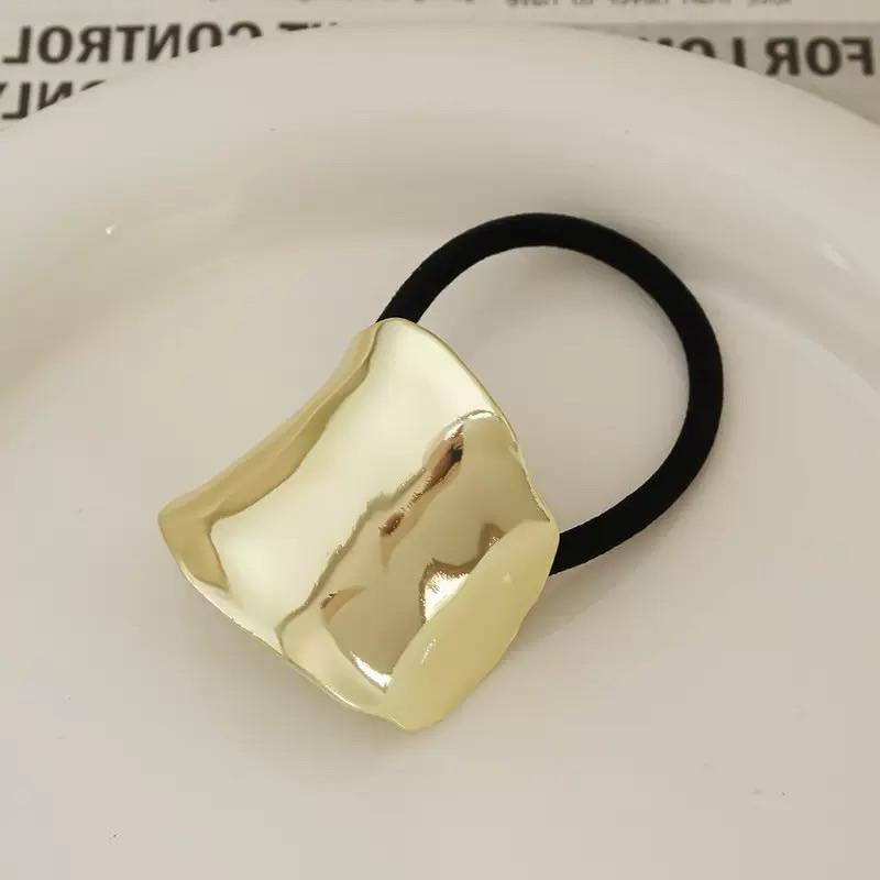 Women S Simple Gold/Silver Metal Elastic Ponytail Holder, Fashion Design, Multifunctional Hair Accessory
Women S Simple Gold/Silver Metal Elastic Ponytail Holder, Fashion Design, Multifunctional Hair Accessory
