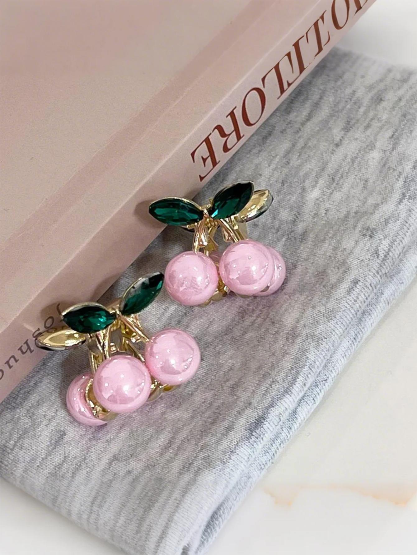 1Pcs Fashion Mini Cute Cherry Hair Clips For Women Hair Accessories
1Pcs Fashion Mini Cute Cherry Hair Clips For Women Hair Accessories