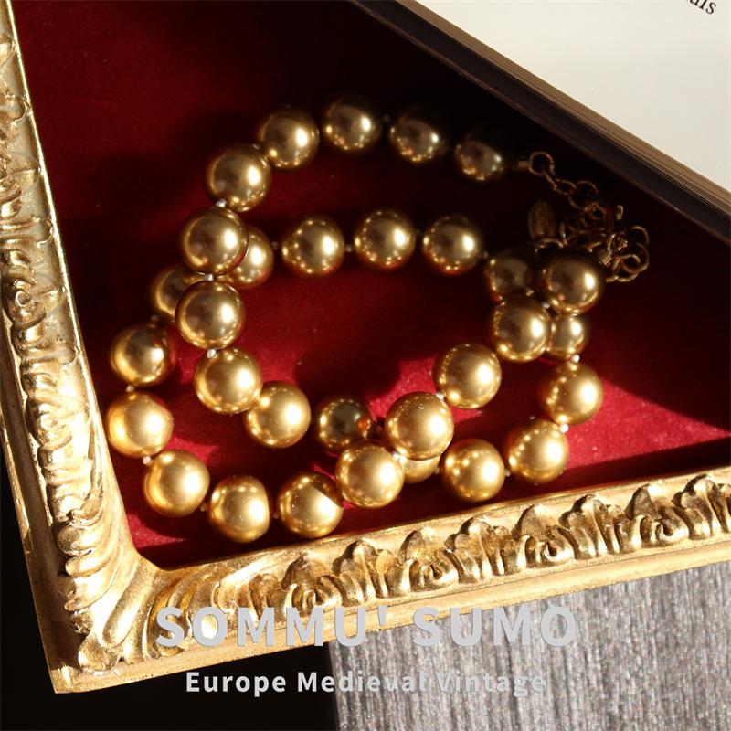 Necklace Muse Tahitian Shijia Nanyang gold, Australian white pearl same four-color high-quality set earrings
Necklace Muse Tahitian Shijia Nanyang gold, Australian white pearl same four-color high-quality set earrings