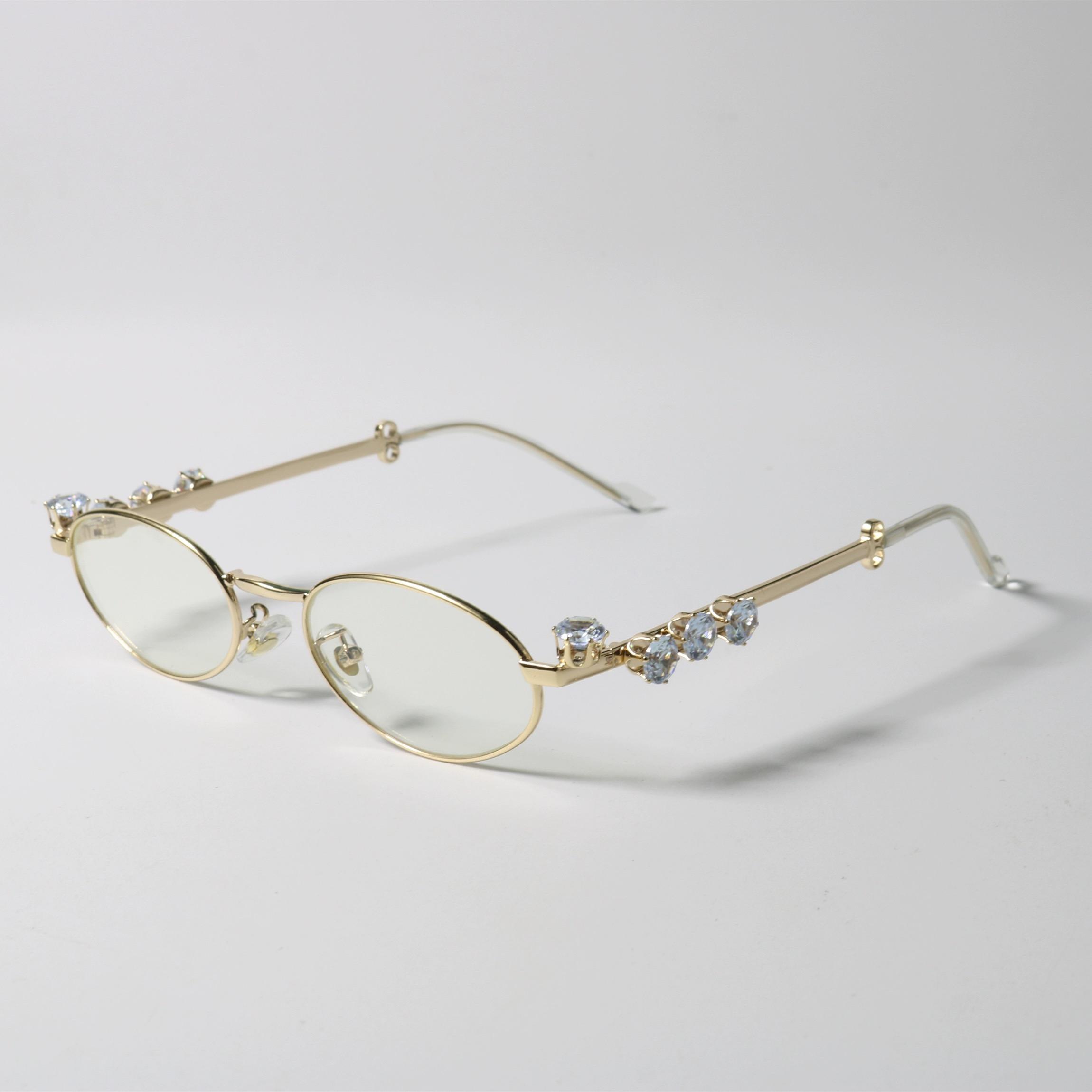 Металлические овальные солнцезащитные очки Женские Мужские Стразы Бриллианты Унисекс Блестящие Оправы для очков Модные очки Защита от УФ-лучей 400
Металлические овальные солнцезащитные очки Женские Мужские Стразы Бриллианты Унисекс Блестящие Оправы для очков Модные очки Защита от УФ-лучей 400