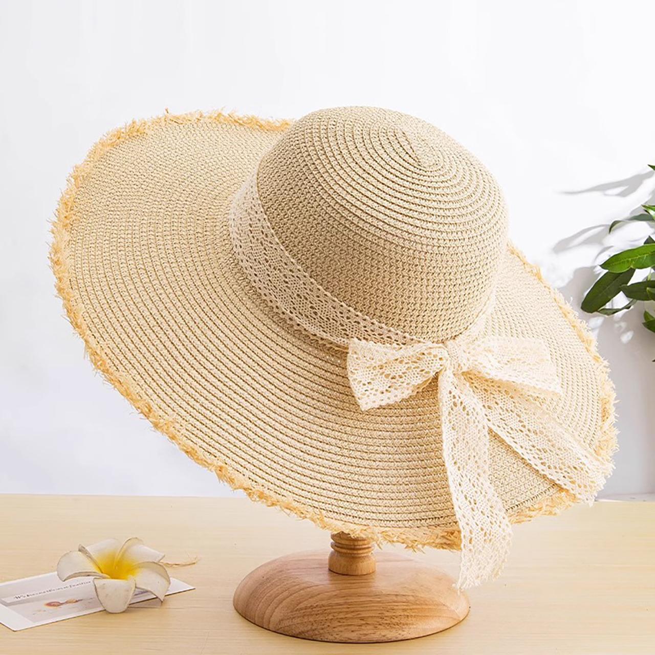 Lace Bow Women Straw Hat Summer Large Brim Panama Sunscreen Cap Female Outdoor Travel Beach Sun Hats One Size бежевий
Lace Bow Women Straw Hat Summer Large Brim Panama Sunscreen Cap Female Outdoor Travel Beach Sun Hats One Size бежевий