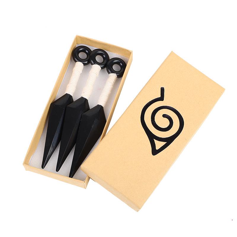 Набор кунаев и сюрикенов Наруто: Мерч с протектором лба Конохи
Набор кунаев и сюрикенов Наруто: Мерч с протектором лба Конохи