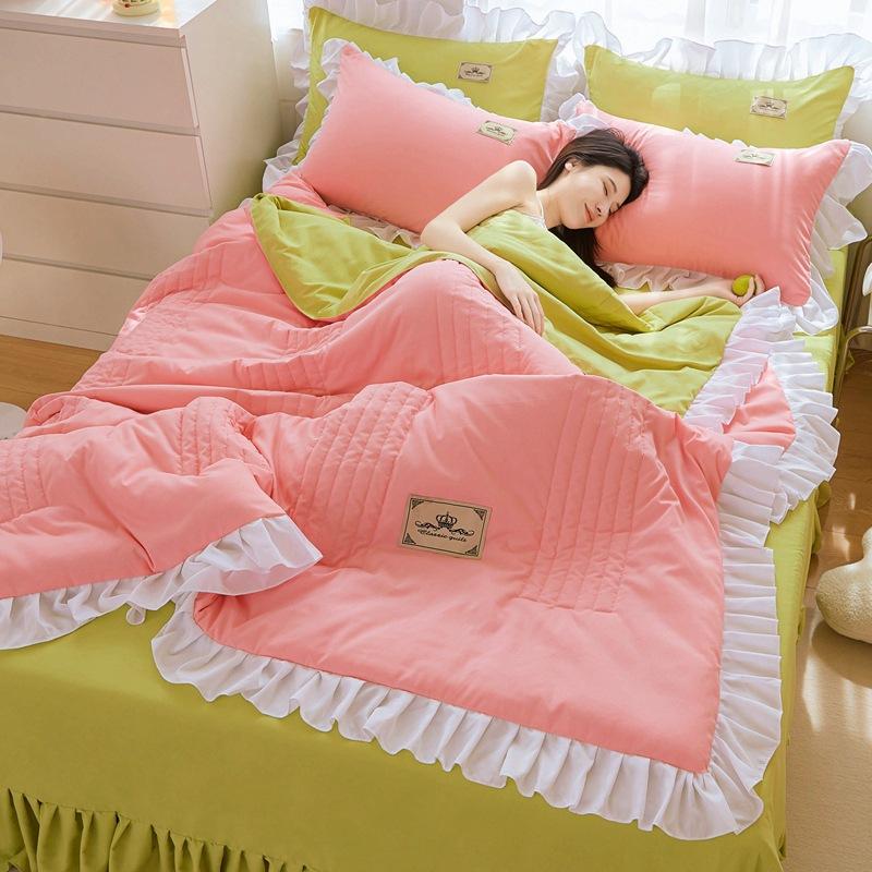 1pc Quilt Comforter Summer Quilted Thin Quilt Soft Breathable Cool Blanket Machine Washable Student Adult Bed Cover 150x200cm 1pc quilt
1pc Quilt Comforter Summer Quilted Thin Quilt Soft Breathable Cool Blanket Machine Washable Student Adult Bed Cover 150x200cm 1pc quilt