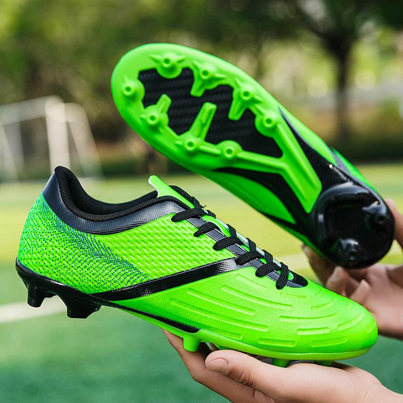 Children s low-top football shoes spiked broken Ding student couple game training 36-45 36
Children s low-top football shoes spiked broken Ding student couple game training 36-45 36