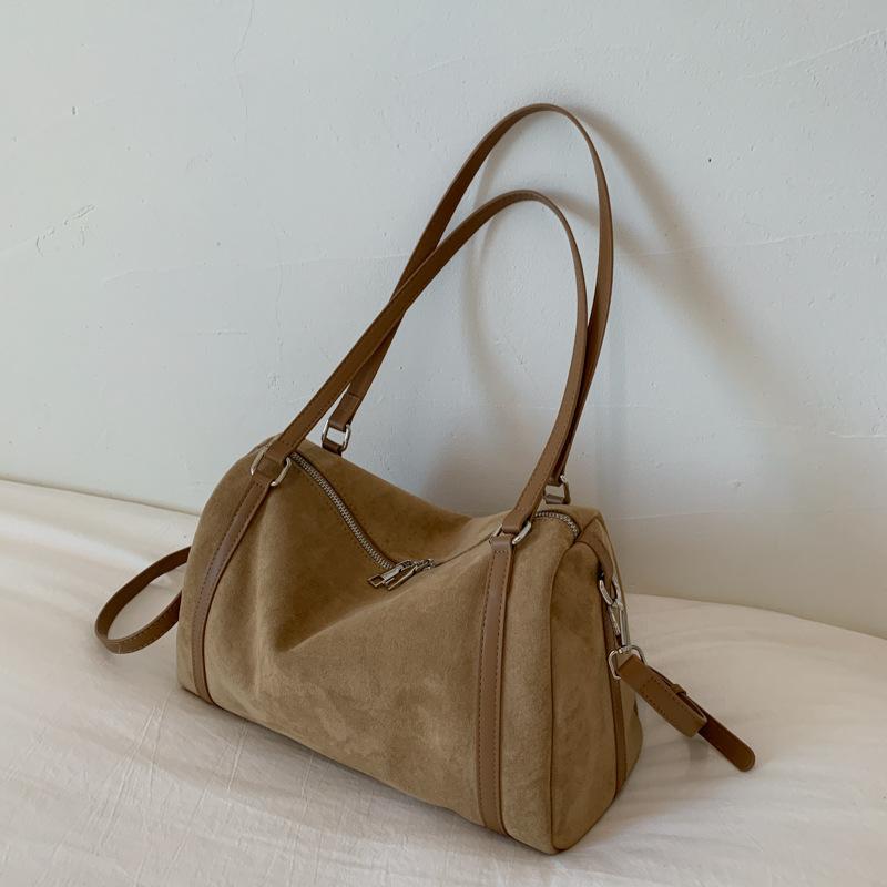 Vintage Women Shoulder Bag Faux Suede Crossbody Bags big Capacity Matte PU Leather Female Tote ladies Boston Handbags
Vintage Women Shoulder Bag Faux Suede Crossbody Bags big Capacity Matte PU Leather Female Tote ladies Boston Handbags