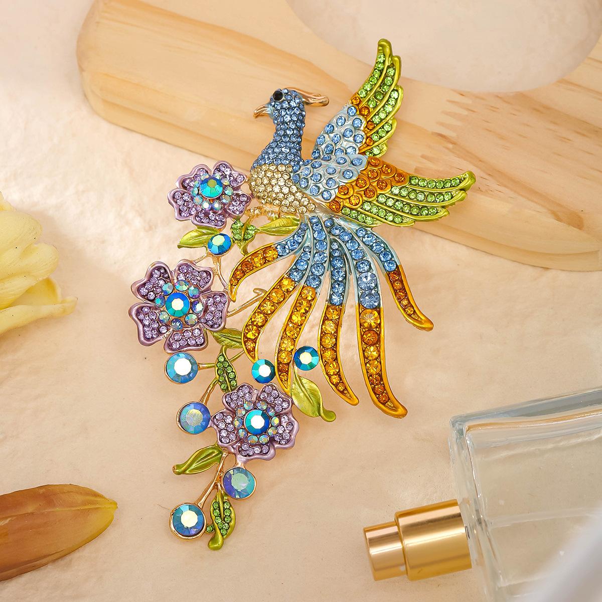 Luxury Exaggerated Rhinestone Phoenix Brooches Badges For Women Men Classic Heavy Industry Pin Buckles жёлтый
Luxury Exaggerated Rhinestone Phoenix Brooches Badges For Women Men Classic Heavy Industry Pin Buckles жёлтый