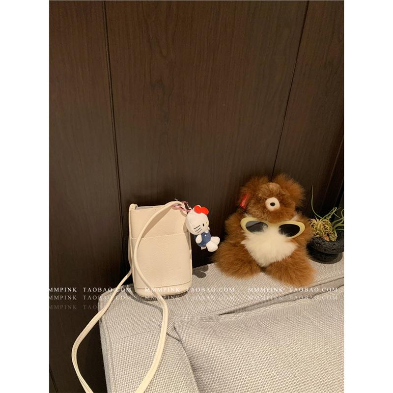 Multi-color mobile phone bag Multifunctional soft leather messenger bag Women s new lightweight and exquisite summer bag Standard білий
Multi-color mobile phone bag Multifunctional soft leather messenger bag Women s new lightweight and exquisite summer bag Standard білий