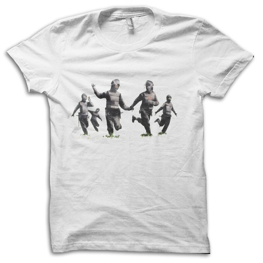 Banksy Riot Coppers Street Art Urban Graphic T-Shirt M5549 S разноцветный
Banksy Riot Coppers Street Art Urban Graphic T-Shirt M5549 S разноцветный