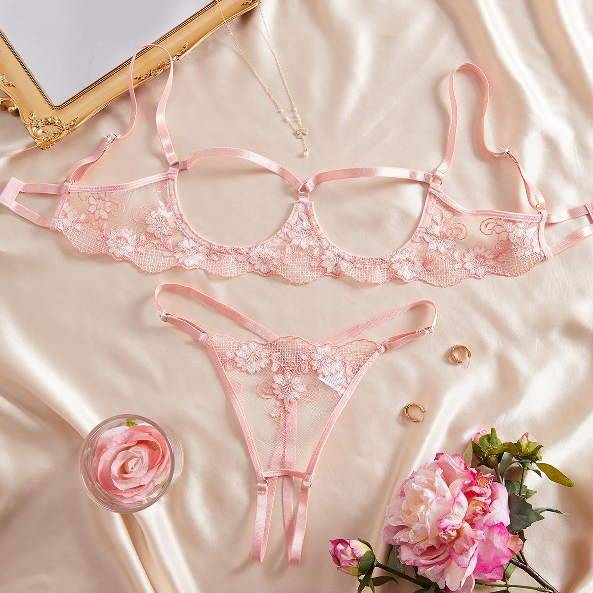 Экзотический кружевной вышитый комплект стринги и бюстгальтер Large розовый
Экзотический кружевной вышитый комплект стринги и бюстгальтер Large розовый