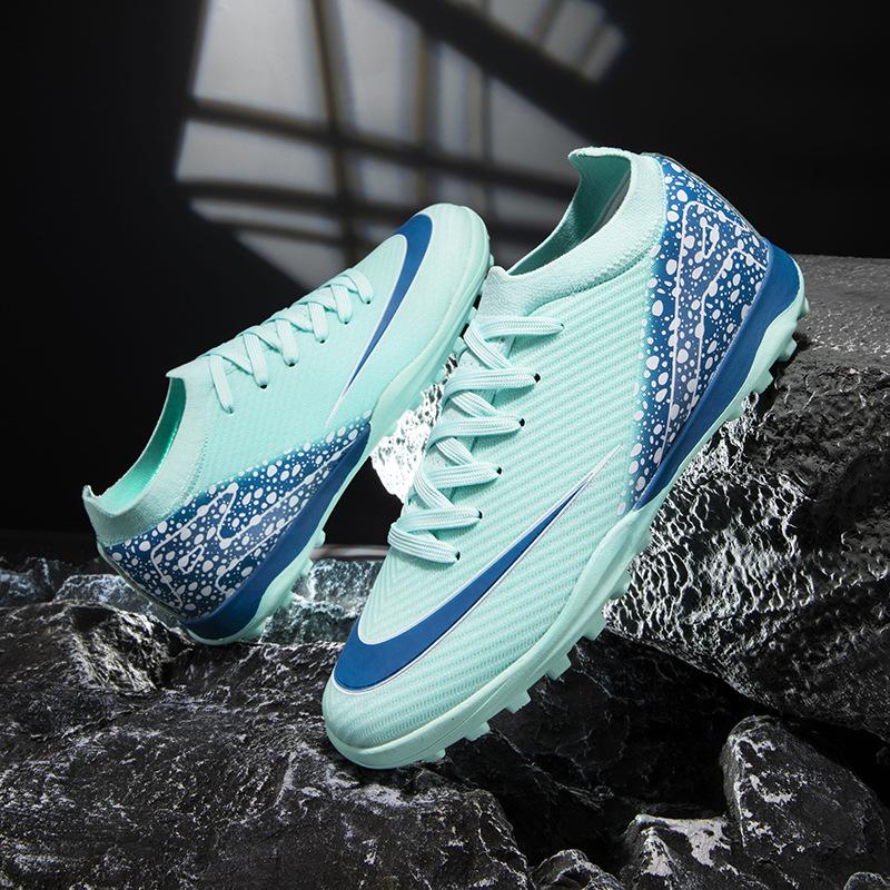 Low-top football shoes seamless running spikes male and female adult students tf broken nails artificial turf FG spiked leather foot training shoes 35
Low-top football shoes seamless running spikes male and female adult students tf broken nails artificial turf FG spiked leather foot training shoes 35