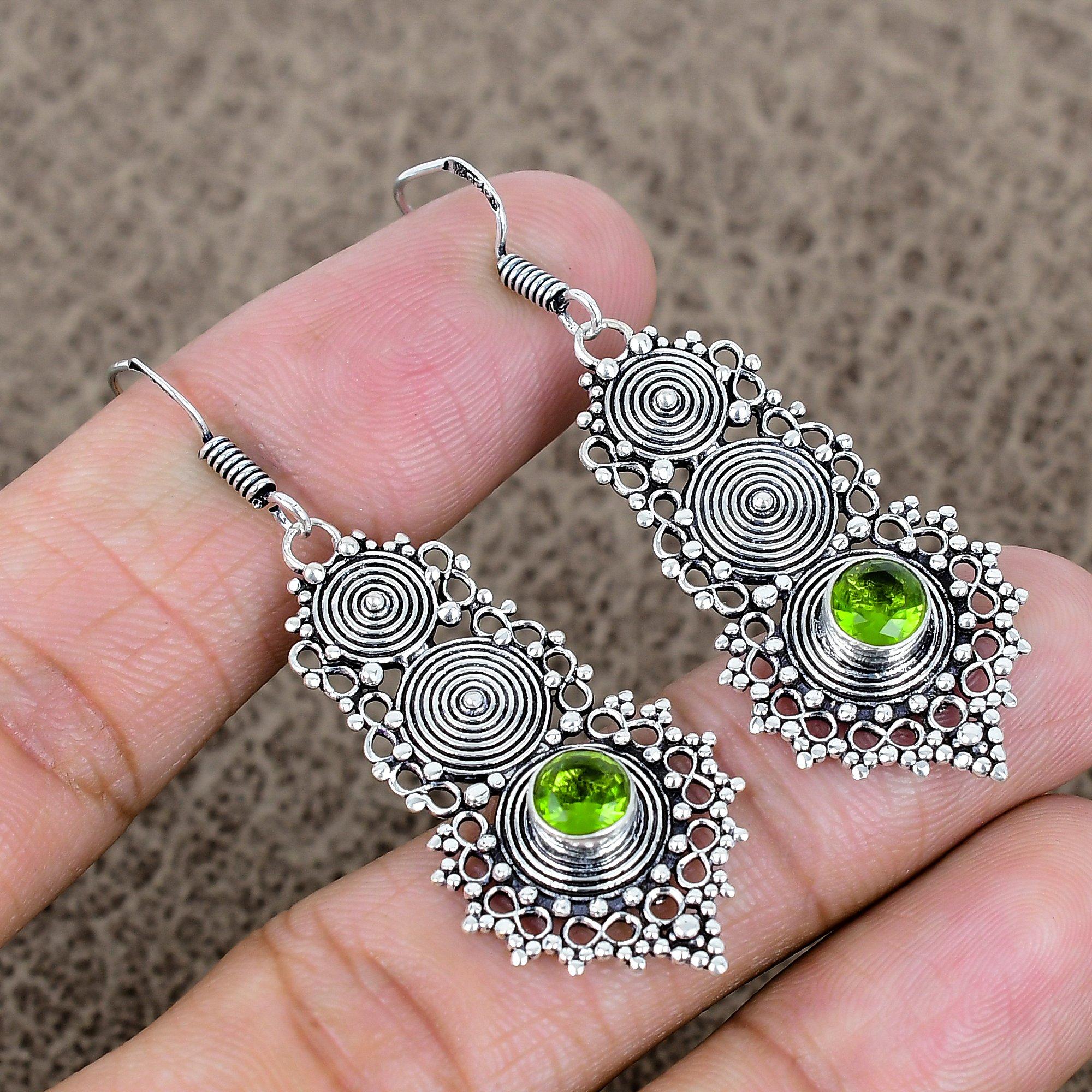 Peridot Gemstone Handmade 925 Sterling Silver Jewelry Earring 2.25 KKG-760
Peridot Gemstone Handmade 925 Sterling Silver Jewelry Earring 2.25 KKG-760