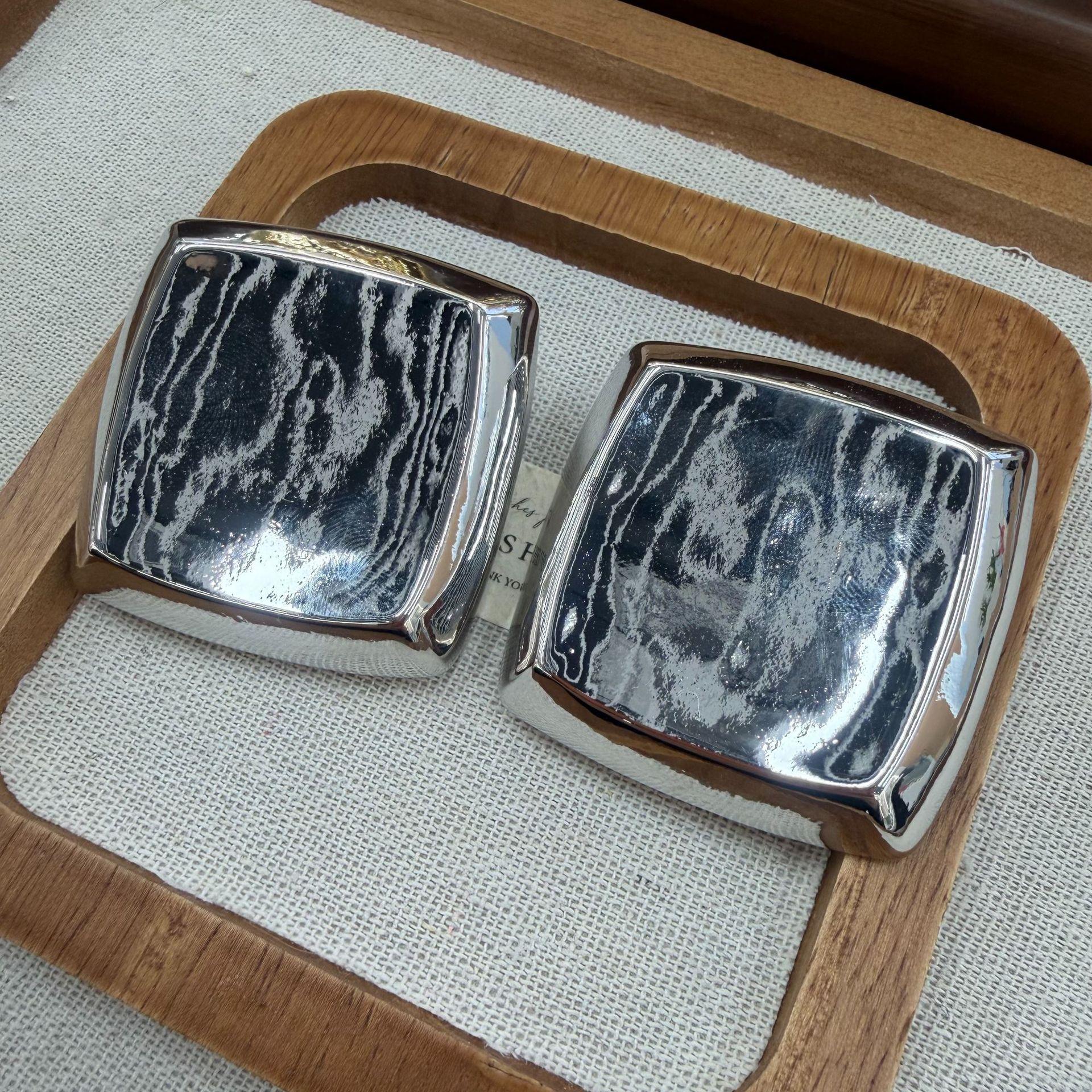 2026Roe Poplar Grove Brass Square Hollow Earrings Retro Old Exaggerated Earrings Small Earrings
2026Roe Poplar Grove Brass Square Hollow Earrings Retro Old Exaggerated Earrings Small Earrings