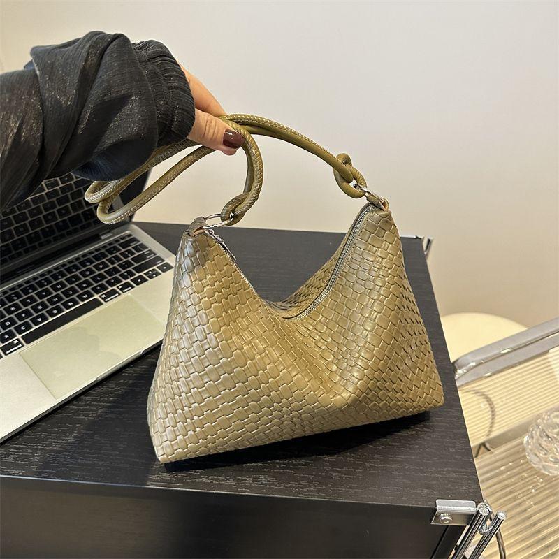 Модная сумка большой вместимости, женская тканая универсальная маленькая квадратная сумка, простая сумка на одно плечо через подмышку для поездок на работу зелёный
Модная сумка большой вместимости, женская тканая универсальная маленькая квадратная сумка, простая сумка на одно плечо через подмышку для поездок на работу зелёный