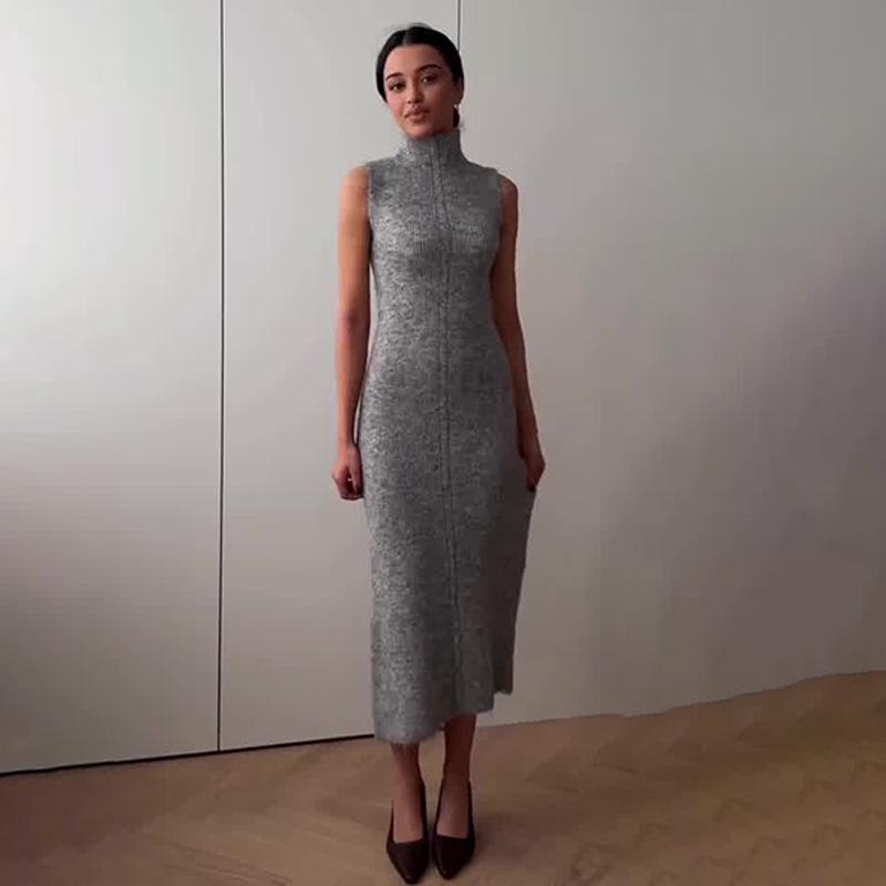 2025 Autumn European & American Solid Color Sleeveless High Neck Bodycon Sweater Dress S шифер сірий колір
2025 Autumn European & American Solid Color Sleeveless High Neck Bodycon Sweater Dress S шифер сірий колір