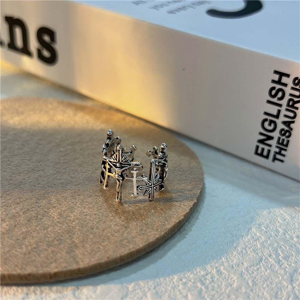 Girls Retro Jesus Cross Hollowed Women Rings Open Rings Korean Finger Rings Copper Plated Platinum серебряный
Girls Retro Jesus Cross Hollowed Women Rings Open Rings Korean Finger Rings Copper Plated Platinum серебряный