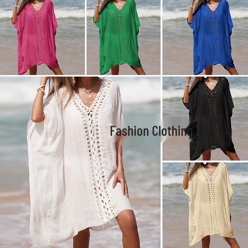 Hand-Crocheted Beach Cover-Up: See-Through, Mid-Length, Sun Protection One Size чорний 
Hand-Crocheted Beach Cover-Up: See-Through, Mid-Length, Sun Protection One Size чорний