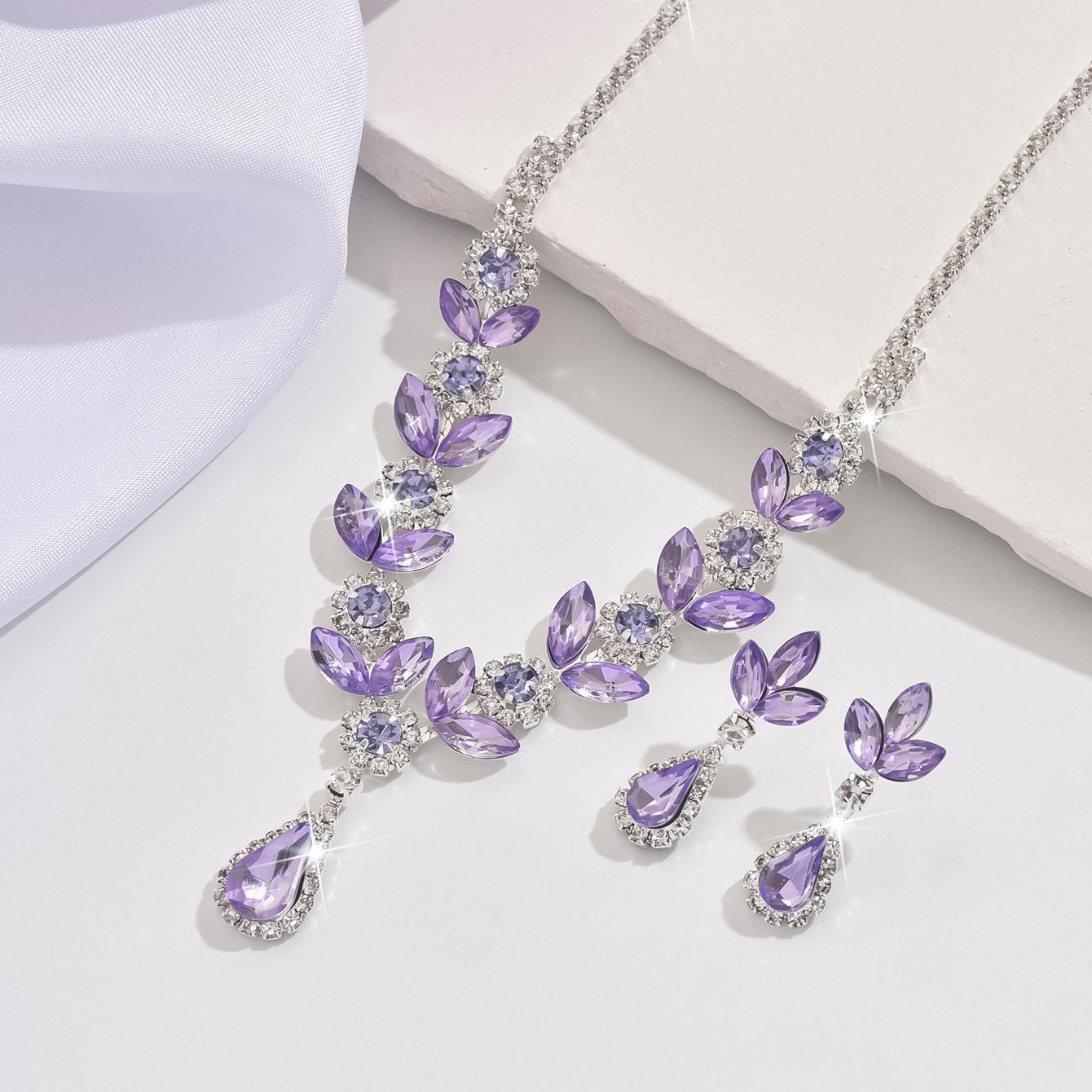 Wedding Jewelry Set Elegant Evening Party Necklace Rhinestone Necklace Set High-Quality Jewelry Set For Women For Evening Party фіолетовий
Wedding Jewelry Set Elegant Evening Party Necklace Rhinestone Necklace Set High-Quality Jewelry Set For Women For Evening Party фіолетовий